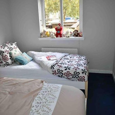 Apartamento Immaculate Cosy Flat Next To Holyrood Park! Edimburgo Exterior foto