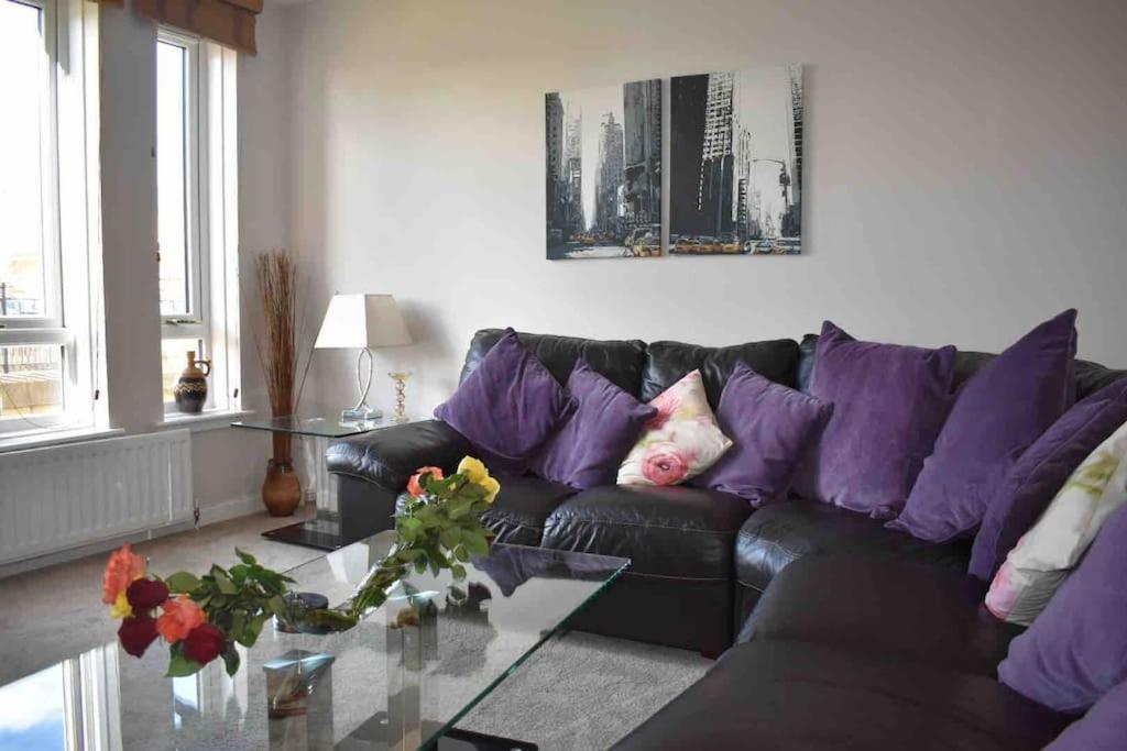 Apartamento Immaculate Cosy Flat Next To Holyrood Park! Edimburgo Exterior foto