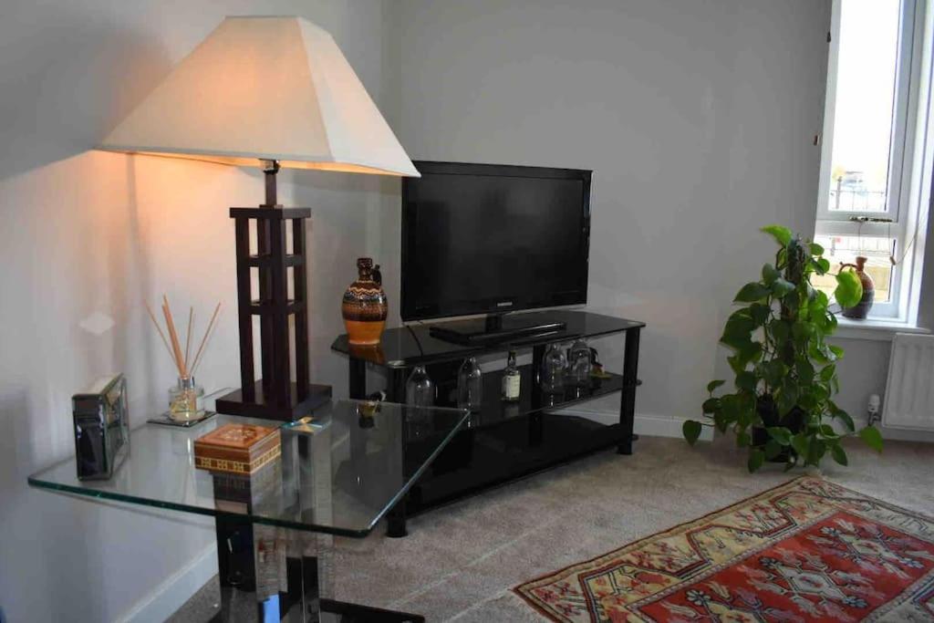 Apartamento Immaculate Cosy Flat Next To Holyrood Park! Edimburgo Exterior foto